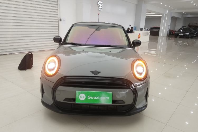 Used MINI 2022 Updated 1.5T COOPER Classic Edition Front