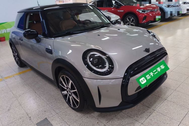 Used MINI 2022 1.5T COOPER Artist Front Right 45 Deg