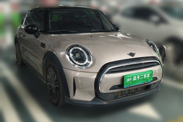Used MINI 2022 1.5T COOPER Artist Front Right 45 Deg