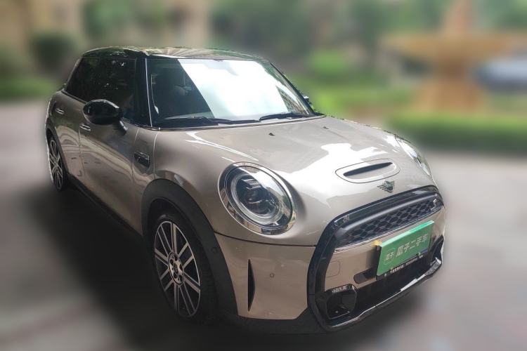 Used MINI 2022 Revised 2.0T COOPER S Artist Five-Door Edition Front Right 45 Deg