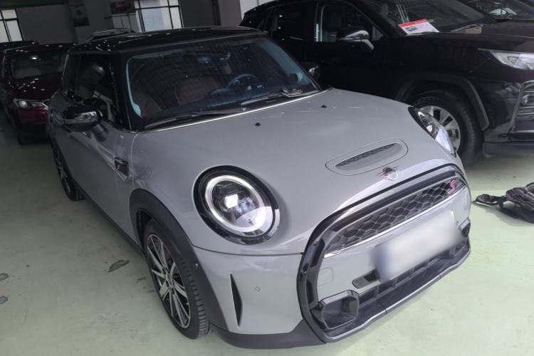 Used MINI 2022 2.0T COOPER S Classic Edition Front Right 45 Deg