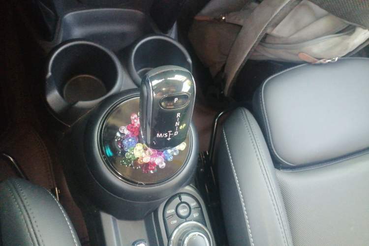 Used MINI 2022 Updated 1.5T COOPER Classic Edition Gear Lever