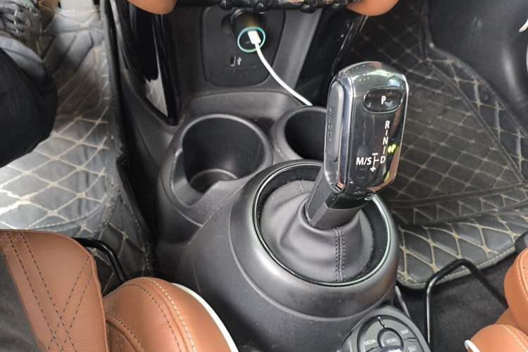 Used MINI 2022 2.0T COOPER S The Coopers Commemorative Edition Gear Lever