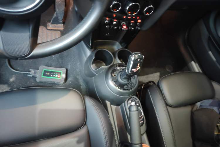 Used MINI 2022 1.5T COOPER Classic Edition Gear Lever