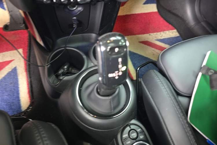 Used MINI 2022 Updated 2.0T COOPER S Artist Gear Lever