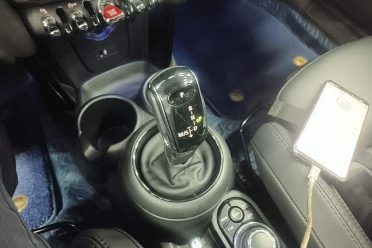 Used MINI 2022 2.0T COOPER S CABRIO Artist Gear Lever
