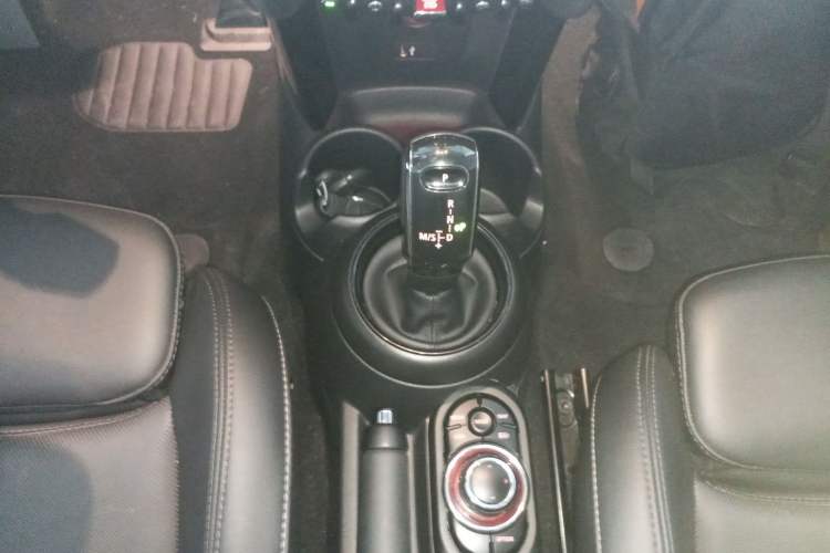 Used MINI 2022 1.5T COOPER Classic Edition Gear Lever