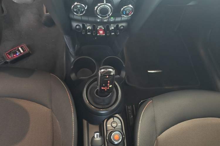 Used MINI 2022 1.5T ONE Gear Lever