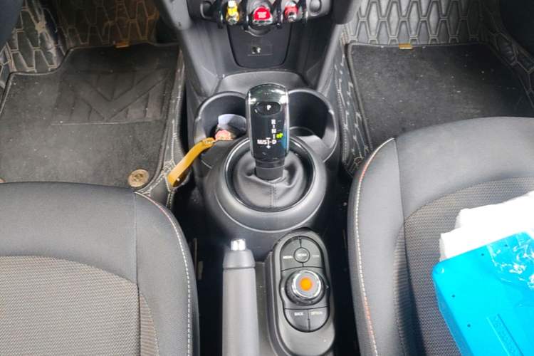 Used MINI 2022 Updated 1.5T ONE Gear Lever