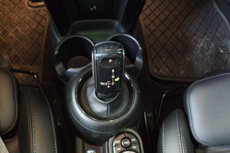 Used MINI 2022 1.5T COOPER Classic Edition Gear Lever