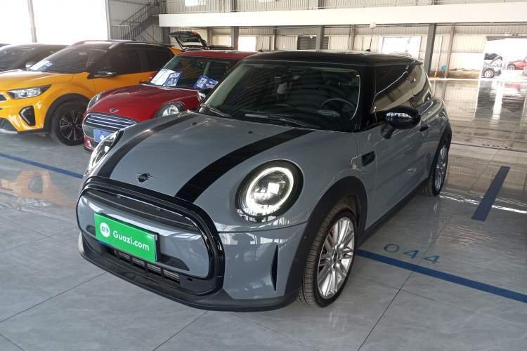 Used MINI 2022 1.5T COOPER Classic Edition Guazi used car, China used car export, Used car for sale, Used  cars, Cheapest cars for sale