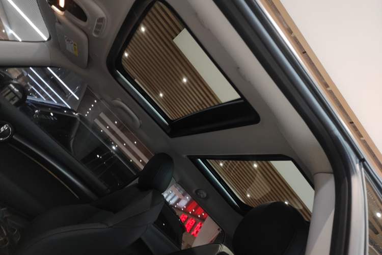Used MINI 2022 1.5T COOPER Classic Edition Headliner