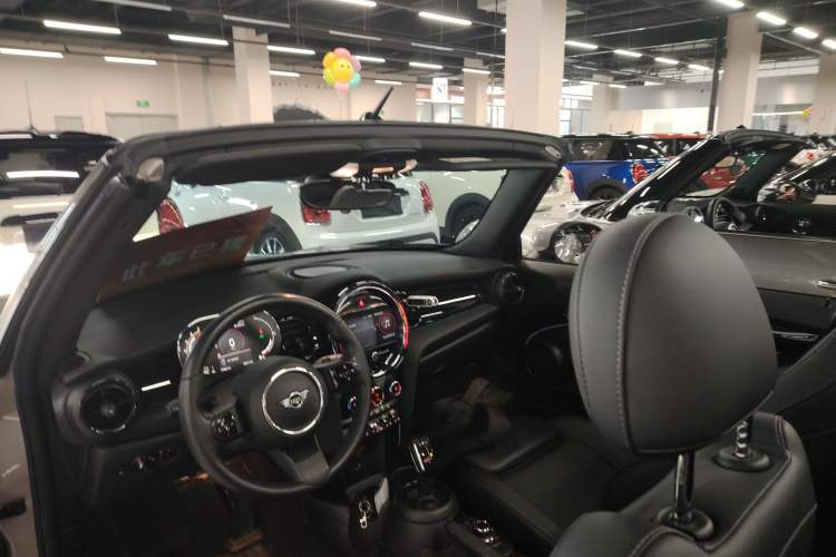 Used MINI 2022 Revised 1.5T COOPER CABRIO Classic Edition Headliner