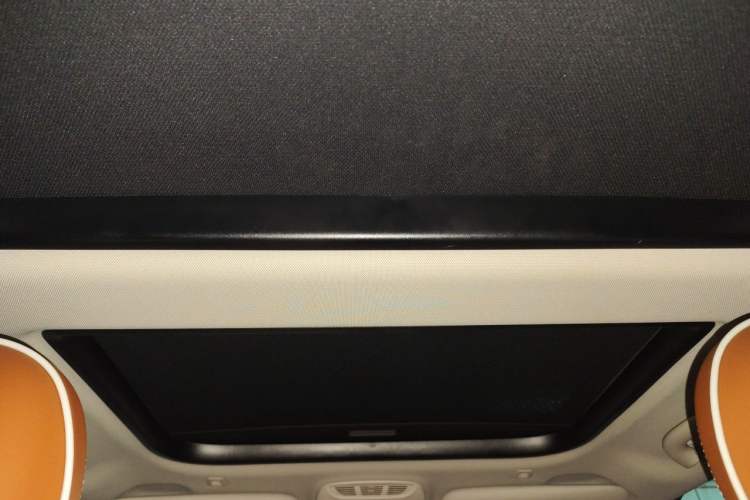 Used MINI 2022 1.5T COOPER Artist Headliner