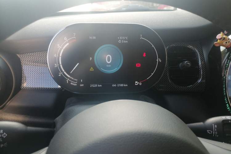 Used MINI 2022 Updated 1.5T COOPER Classic Edition Instrument Cluster