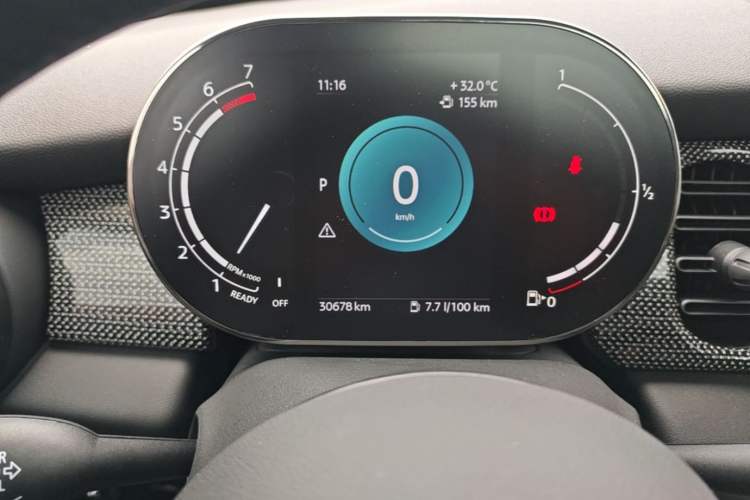Used MINI 2022 Updated 1.5T COOPER Classic Edition Five-Door Version Instrument Cluster