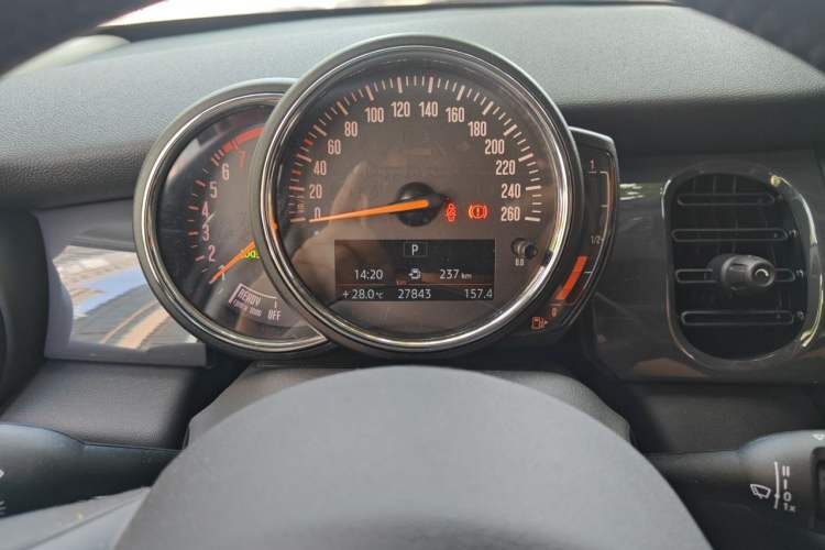 Used MINI 2022 1.5T ONE Five-Door PLUS Instrument Cluster