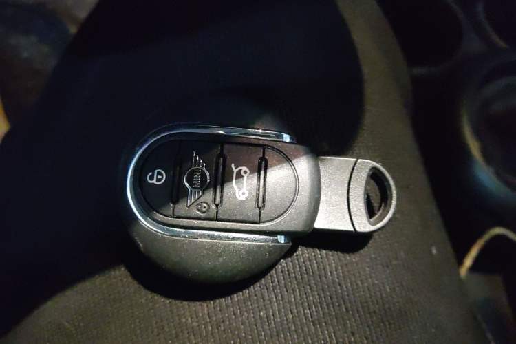 Used MINI 2022 Updated 1.5T COOPER Classic Edition Interior 1