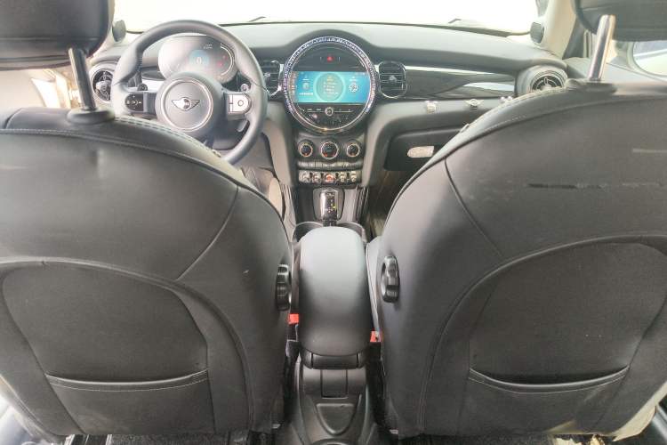 Used MINI 2022 2.0T COOPER S Artist Interior 2