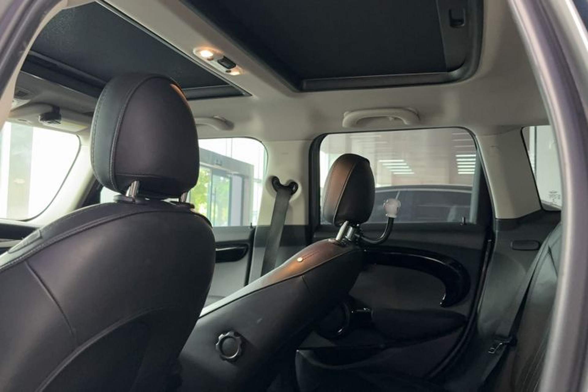 Used MINI 2022 1.5T COOPER Artist Five-Door Edition Interior 2