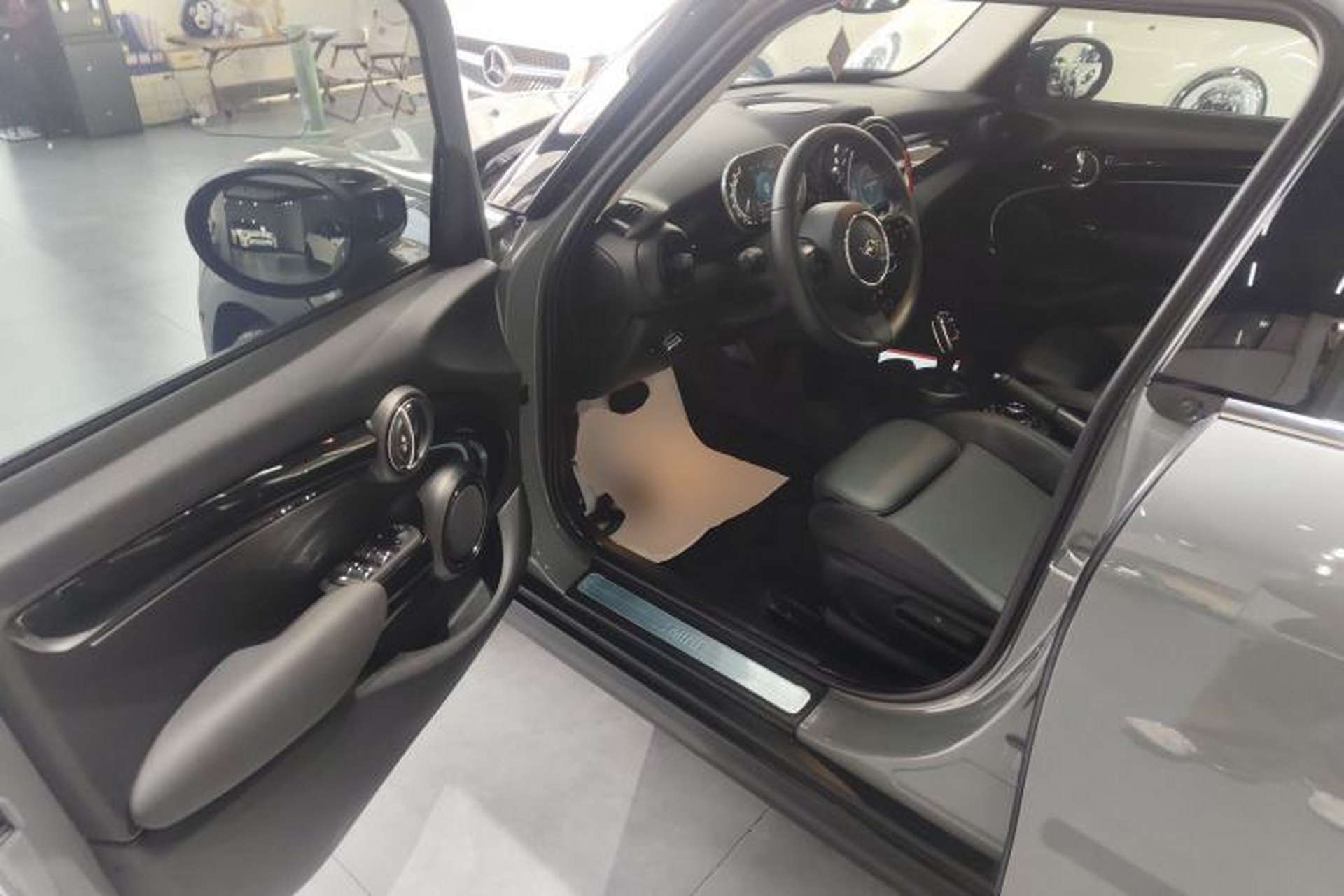 Used MINI 2022 Updated 1.5T COOPER Classic Edition Five-Door Version Interior 3