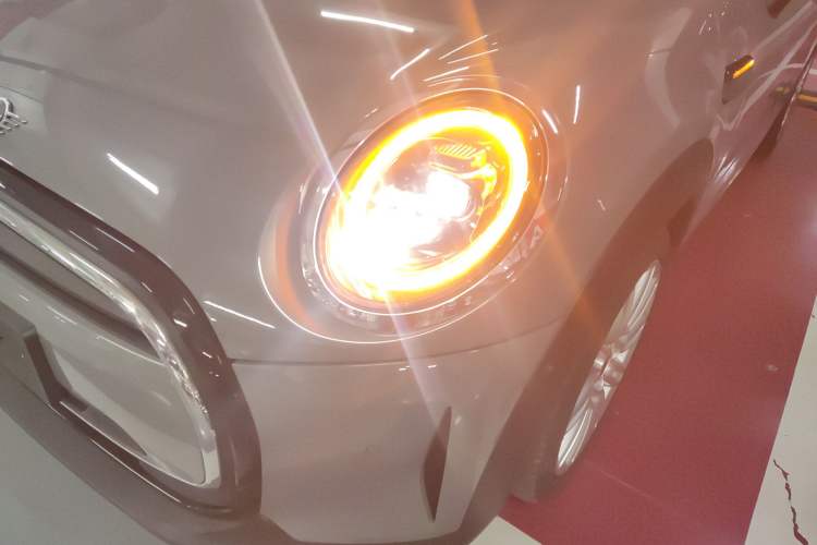Used MINI 2022 Updated 1.5T COOPER Classic Edition Left Front Headlight
