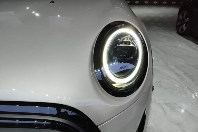 Used MINI 2022 Updated 1.5T COOPER Artist Left Front Headlight