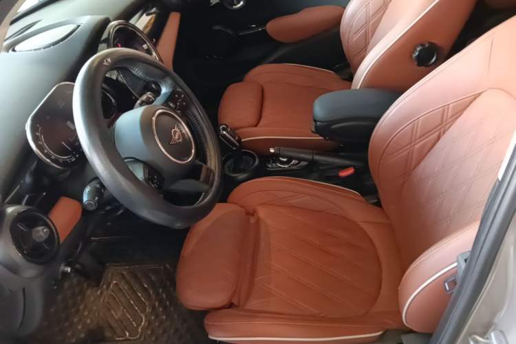 Used MINI 2022 1.5T COOPER Artist Five-Door Edition Left Front Seat