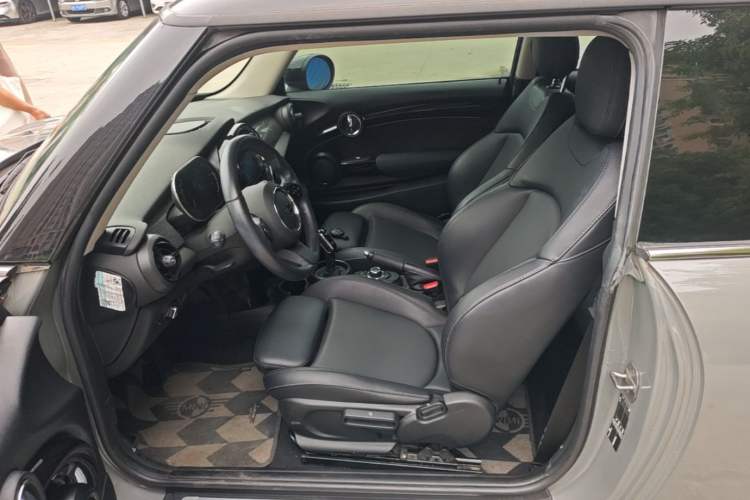 Used MINI 2022 Updated 1.5T COOPER Classic Edition Left Front Seat