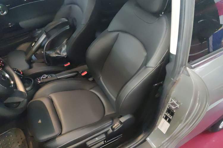 Used MINI 2022 Updated 1.5T COOPER Classic Edition Left Front Seat
