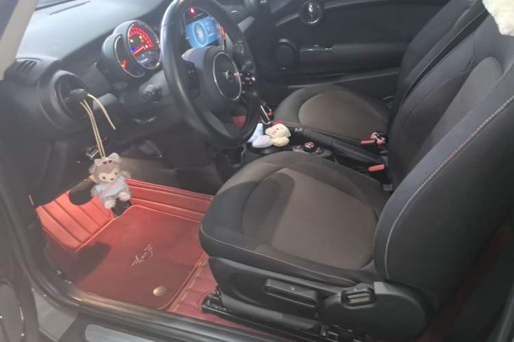Used MINI 2022 1.5T ONE Left Front Seat