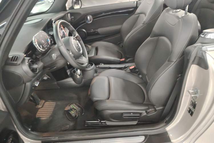 Used MINI 2022 Revised 1.5T COOPER CABRIO Classic Edition Left Front Seat