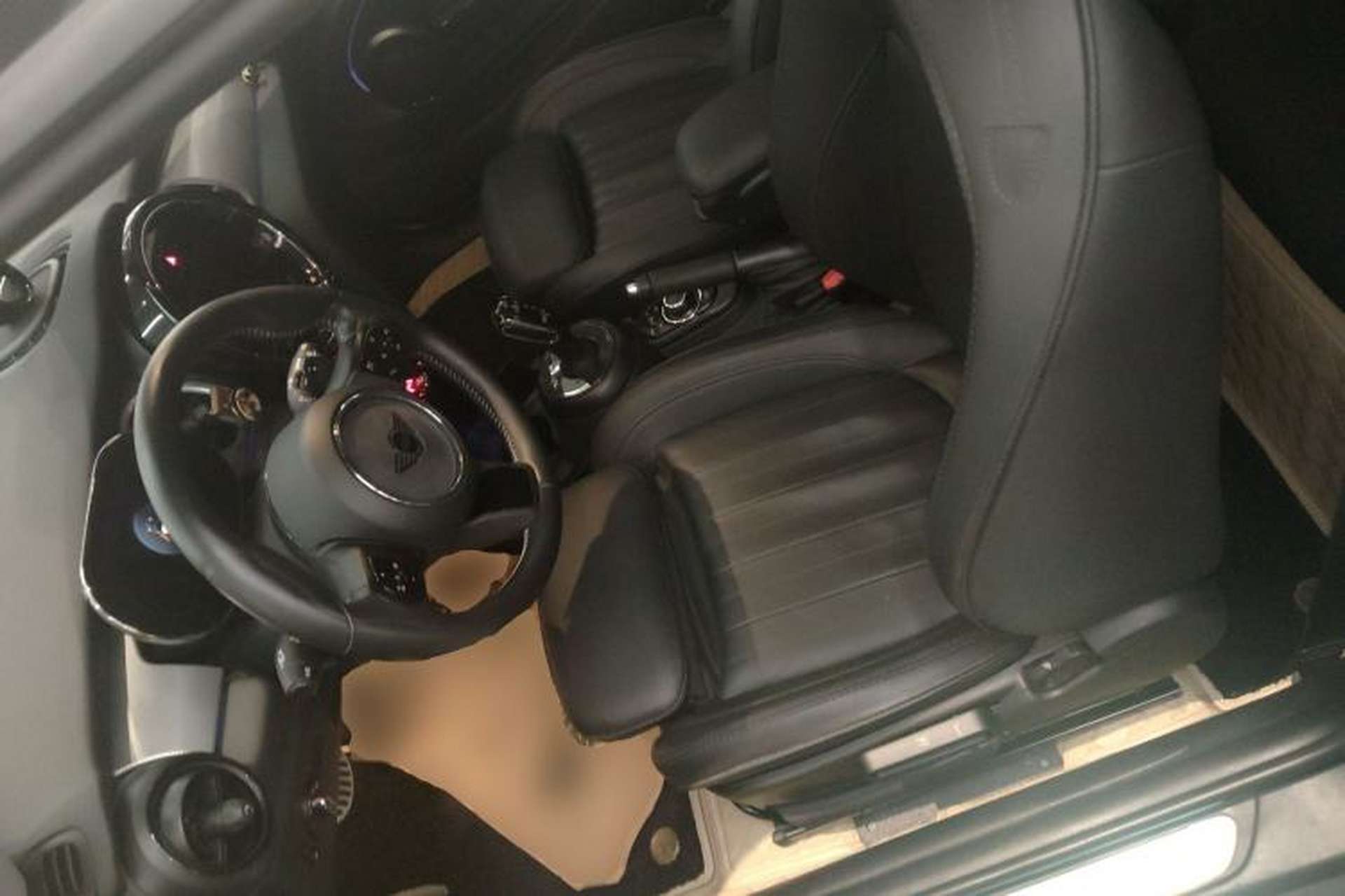 Used MINI 2022 2.0T COOPER S Artist Left Front Seat
