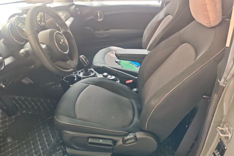 Used MINI 2022 1.5T ONE Left Front Seat
