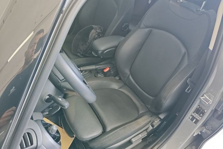Used MINI 2022 Updated 1.5T COOPER Classic Edition Five-Door Version Left Front Seat