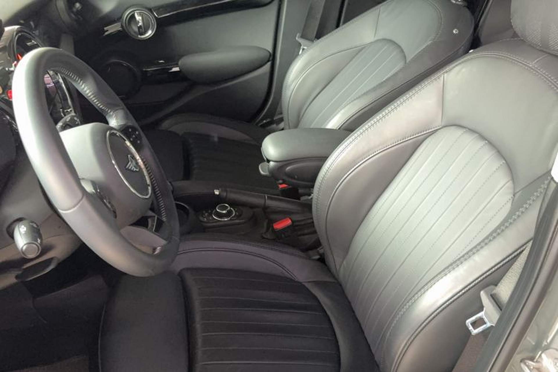 Used MINI 2022 1.5T COOPER Artist Five-Door Edition Left Front Seat