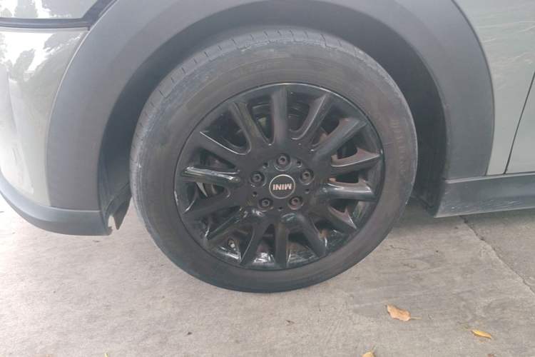 Used MINI 2022 Updated 1.5T ONE Left Front Wheel Hub