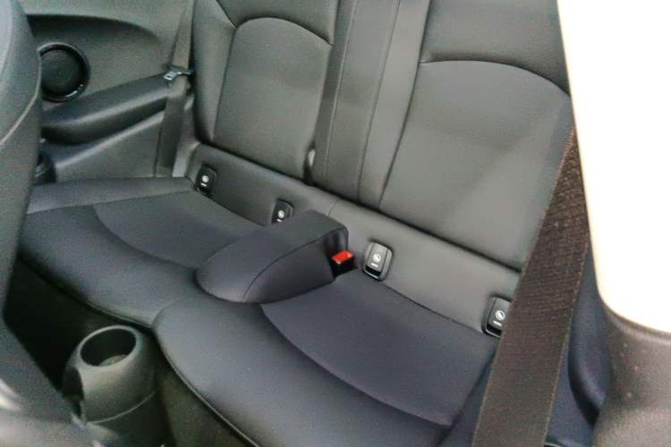 Used MINI 2022 Updated 1.5T COOPER Classic Edition Left Rear Seat