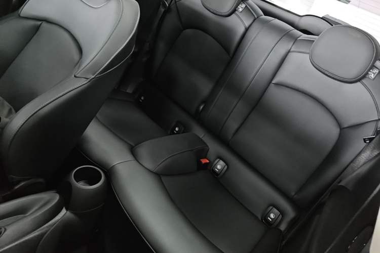 Used MINI 2022 Updated 1.5T COOPER Classic Edition Left Rear Seat