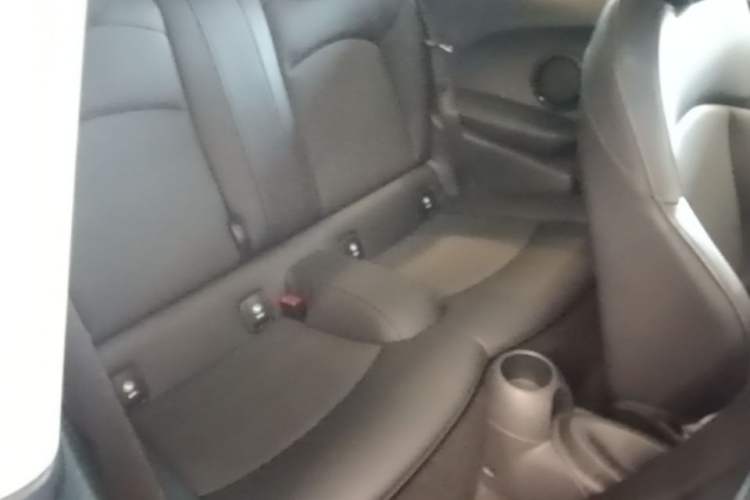 Used MINI 2022 Updated 2.0T COOPER S Classic Edition Left Rear Seat