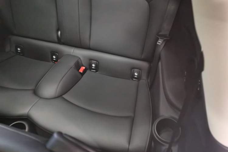 Used MINI 2022 Updated 1.5T COOPER Classic Edition Left Rear Seat