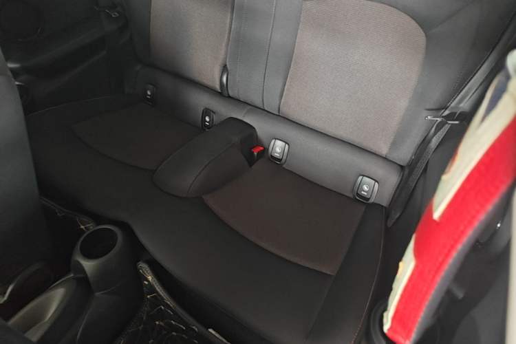 Used MINI 2022 1.5T ONE Left Rear Seat