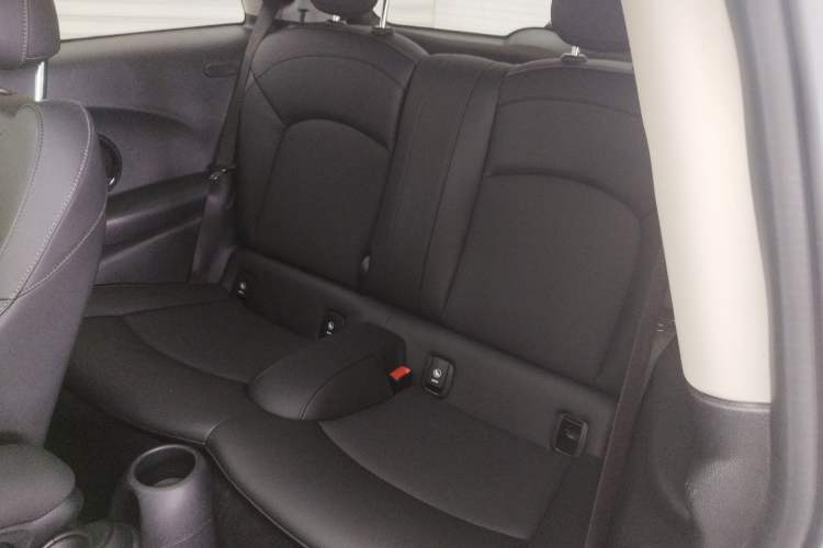 Used MINI 2022 Updated 1.5T COOPER Classic Edition Left Rear Seat