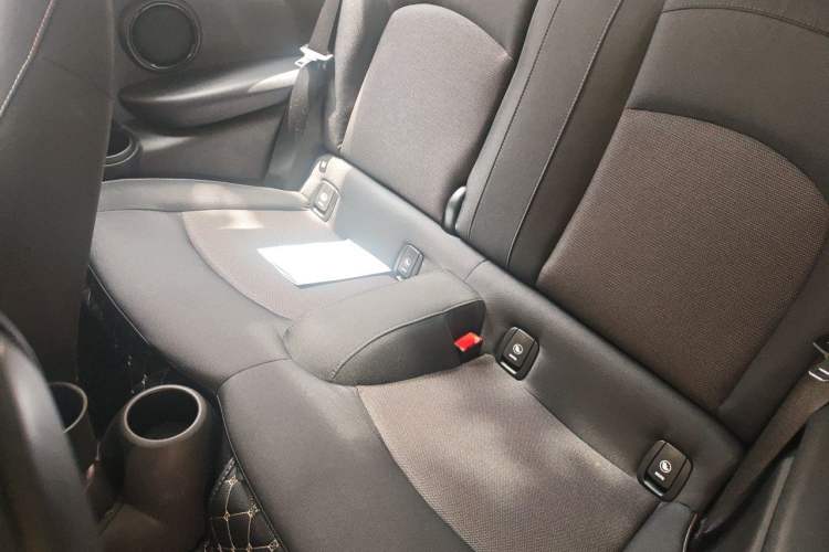 Used MINI 2022 1.5T ONE Left Rear Seat