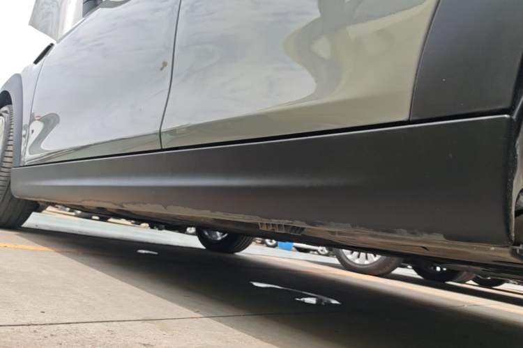 Used MINI 2022 Updated 1.5T COOPER Classic Edition Five-Door Version Left Side Sill