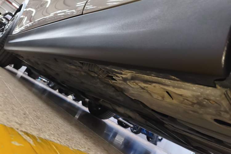 Used MINI 2022 1.5T COOPER Artist Left Side Sill