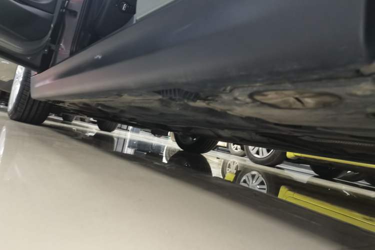 Used MINI 2022 Updated 1.5T COOPER Classic Edition Left Side Sill