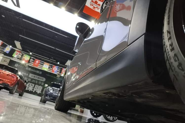 Used MINI 2022 Updated 1.5T COOPER Artist Left Side Sill