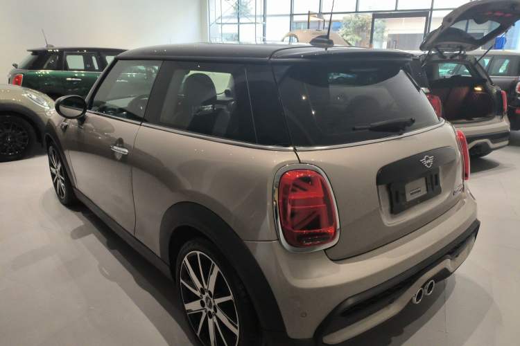 Used MINI 2022 2.0T COOPER S Classic Edition Rear Left 45 Deg