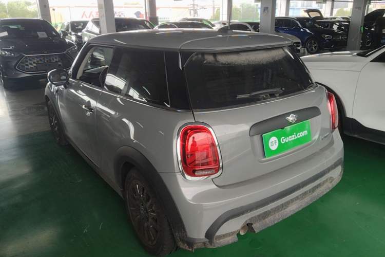 Used MINI 2022 1.5T ONE Rear Left 45 Deg